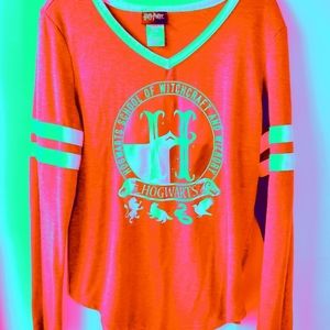 NEW Hogwarts Harry Potter Tee Size M